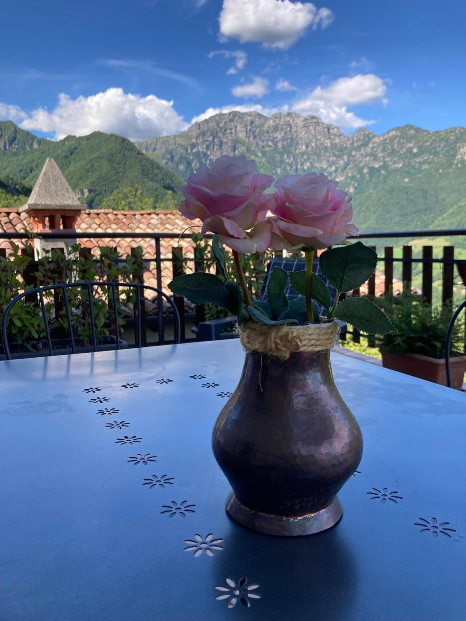 A Casa Di Gianni E Mari Bed & Breakfast Vestone Luaran gambar
